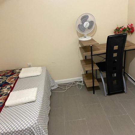 A Delightful Room In Queens Nueva York Exterior foto